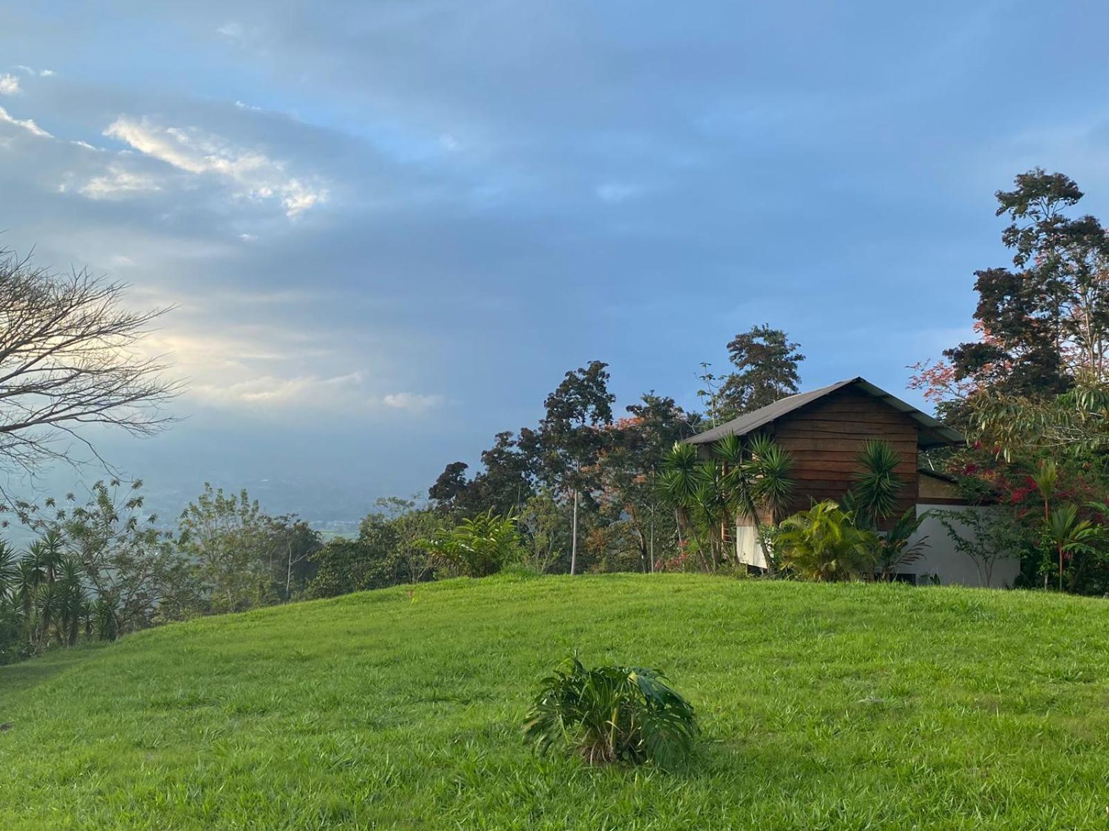 Hacienda Monteclaro Hotell Turrialba Exteriör bild
